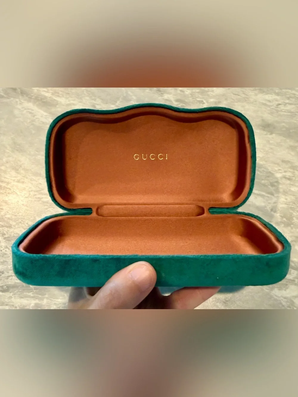 Gucci Authentic Velvet Green Clam Shell Hard Case Eyeglass Eyewear & Sunglasses